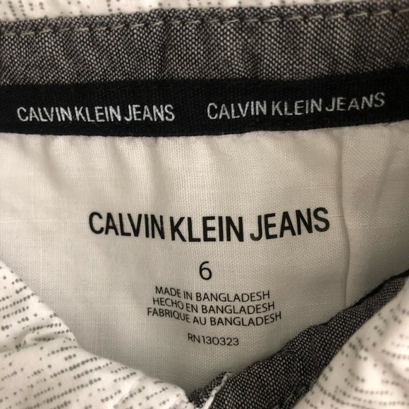 Calvin Klein 2pc Set. - L/S Top & Slacks - Picture 2 of 6